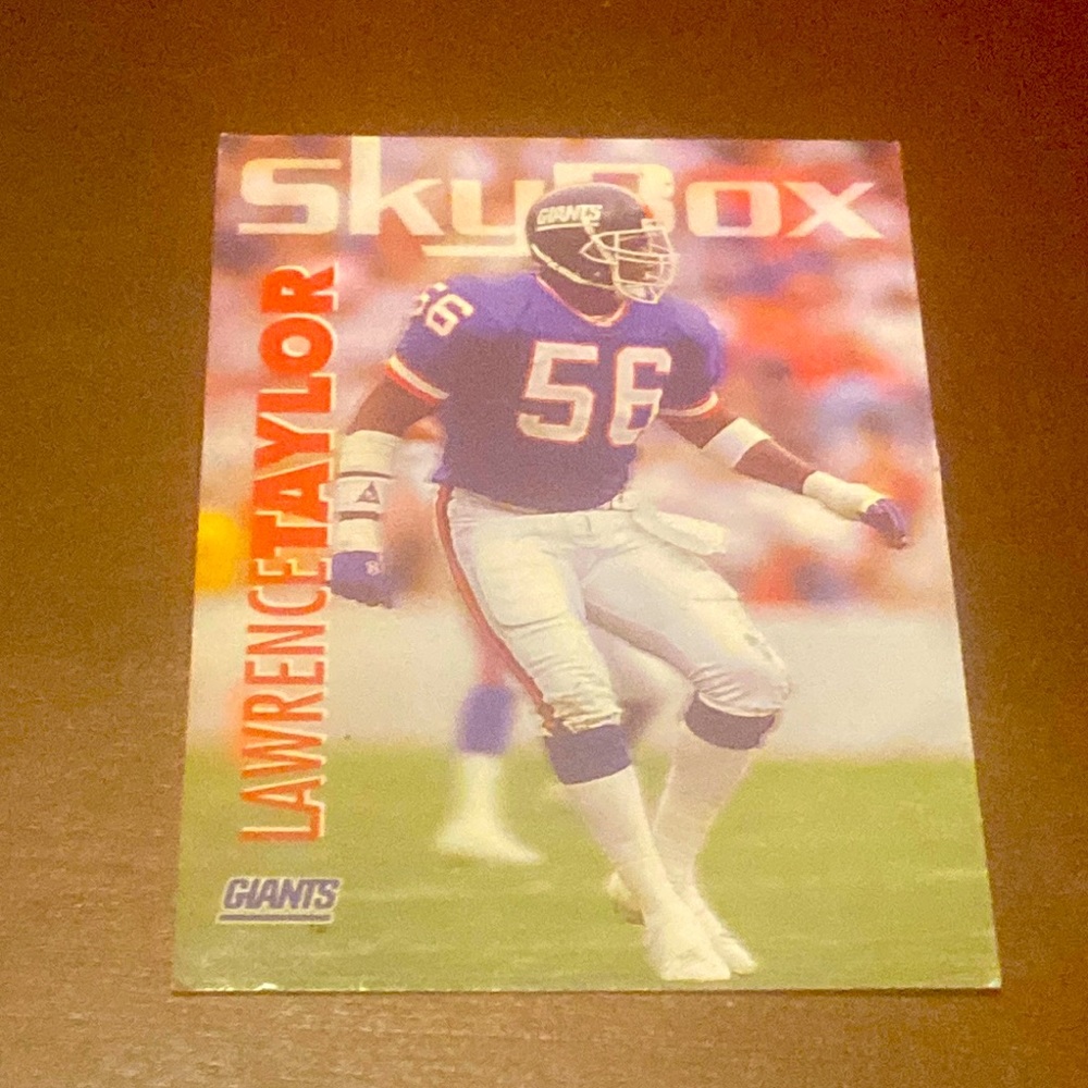 Sky box Lawrence Taylor Giants